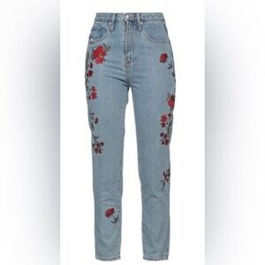 Juicy couture embroidered jeans size 26